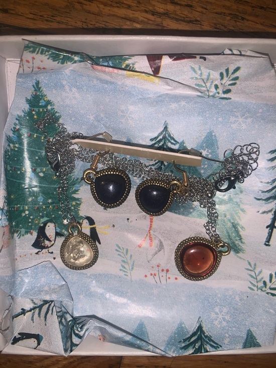 Handmade by nikitacrave Jewelry - Custom jewelry requests! Listing photos Created for chrysbeach